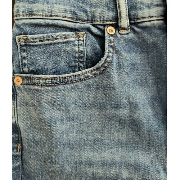 Express Cropped Flare Hi Rise Jeans Wmn's Sz 4 Frayed Stonewashed Stretch Denim - Picture 9 of 16